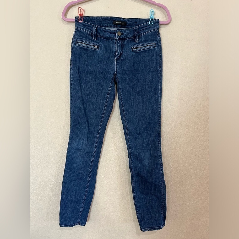 Ann Taylor The Skinny Curvy Fit Jeans